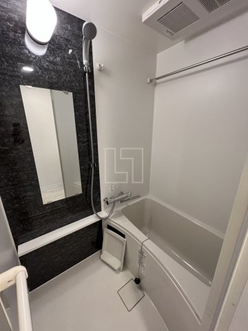 バス・シャワールーム　エスリードレジデンス本町パークフロント　バスルーム