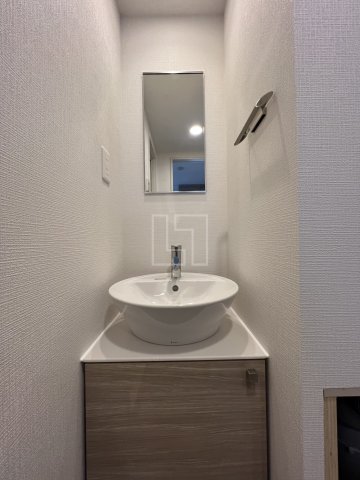 洗面設備　エスリードレジデンス本町パークフロント　独立洗面化粧台