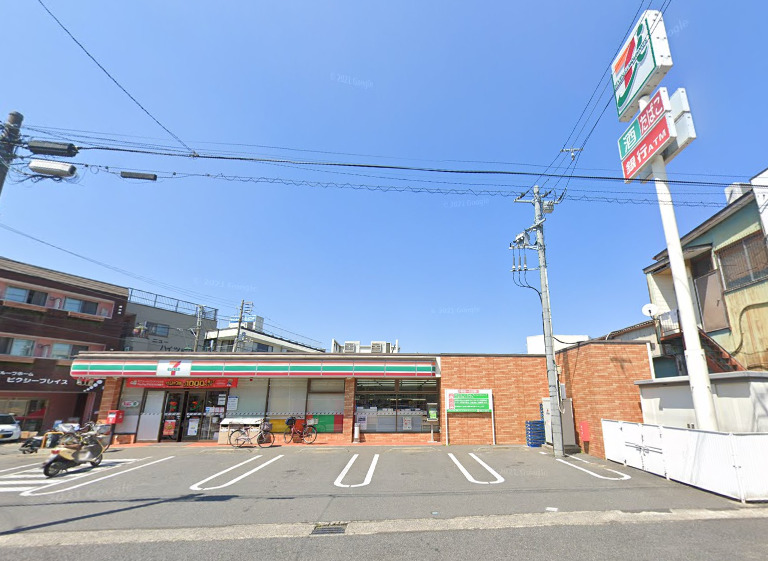 コンビニ　セブンイレブン 千葉白旗店（コンビニ）まで683m