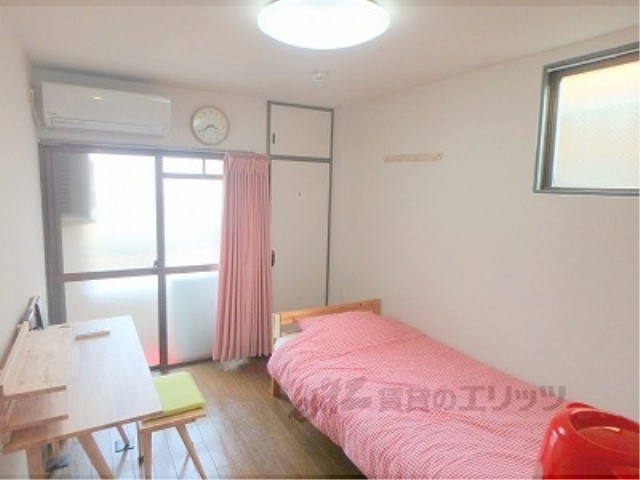 居室・リビング　洋室