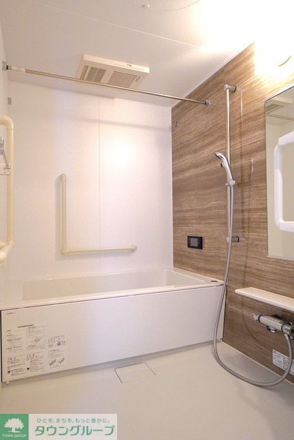 バス・シャワールーム　※写真は同タイプ住戸です。