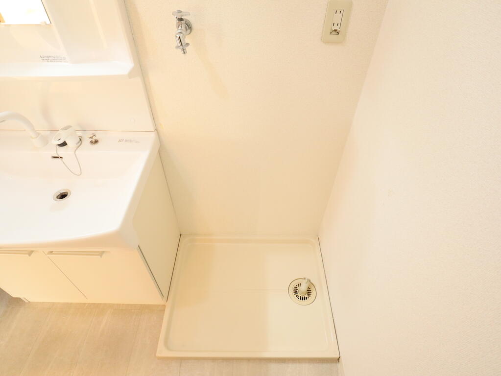 洗面設備　洗面台・洗濯機置場