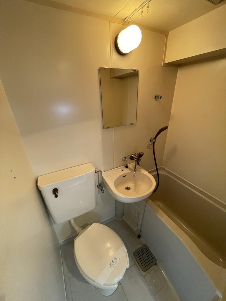 バス・シャワールーム