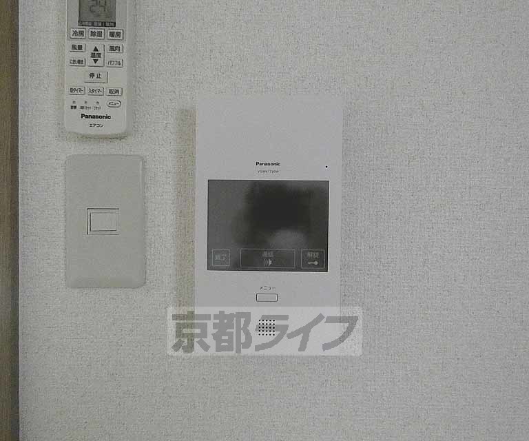 セキュリティ　モニター付きインターホンです。