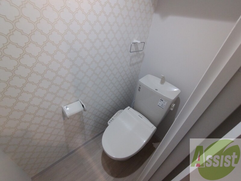 トイレ　トイレです。ウォシュレット付を探している方、おすすめです。