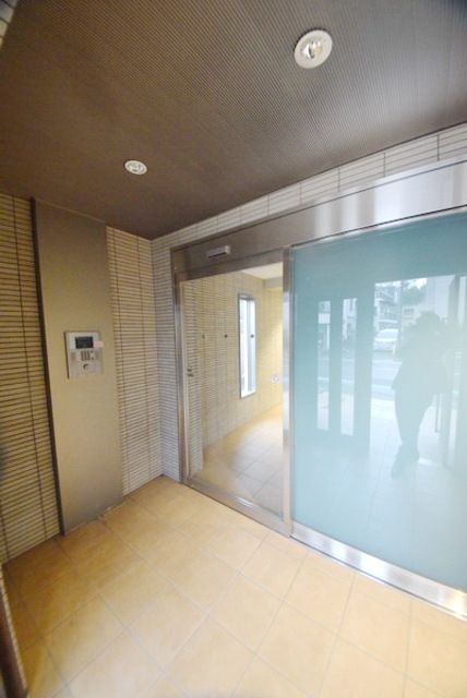 エントランス　★オートロック付き★