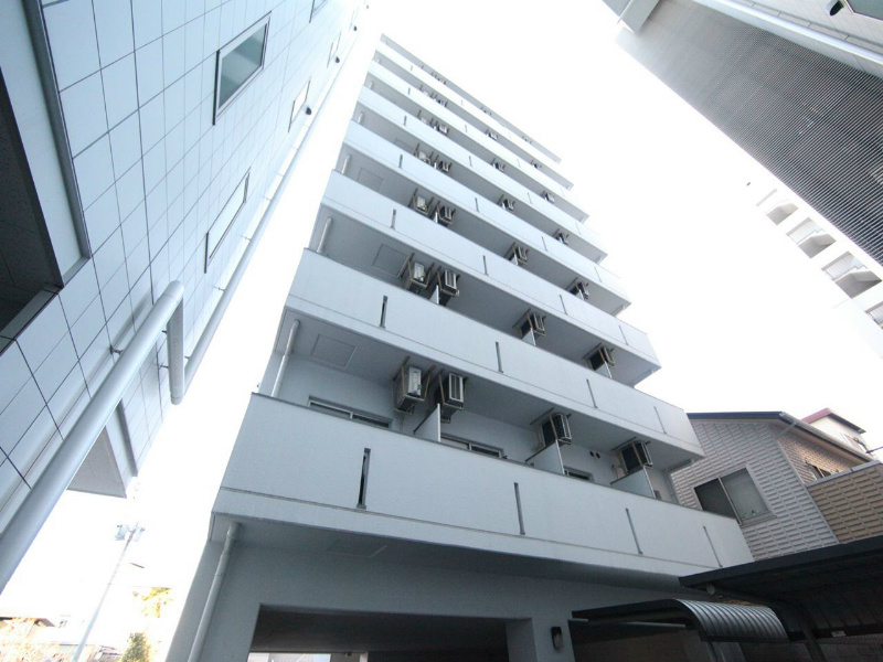 建物外観　外観　外壁タイル張り　集合ポスト有り　屋根付き駐輪場