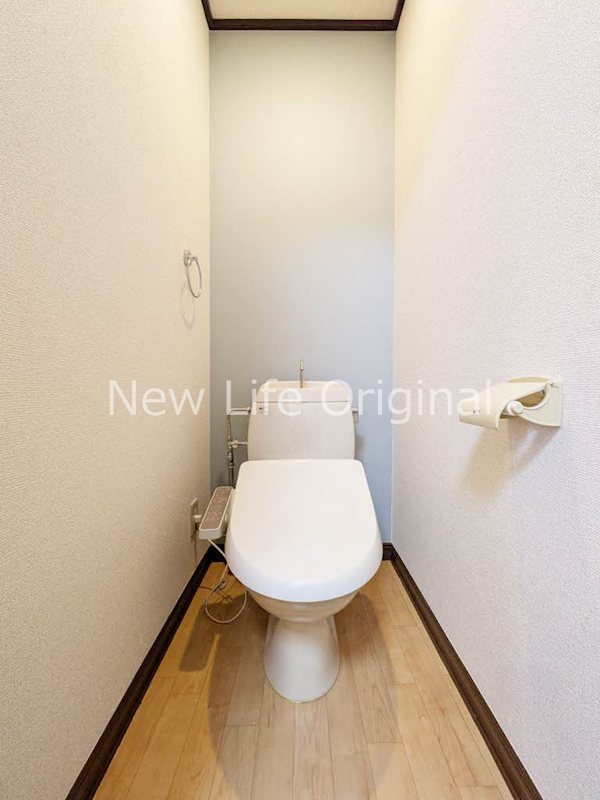 トイレ　毎日使うものだから、人に優しく清潔な温水洗浄機能付きトイレ☆