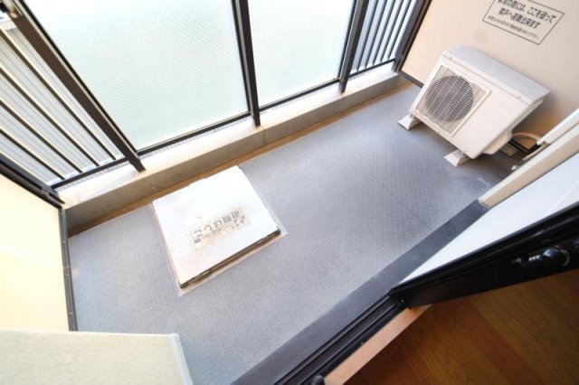 バルコニー　開放的で明るい空間を演出してくれるバルコニーです