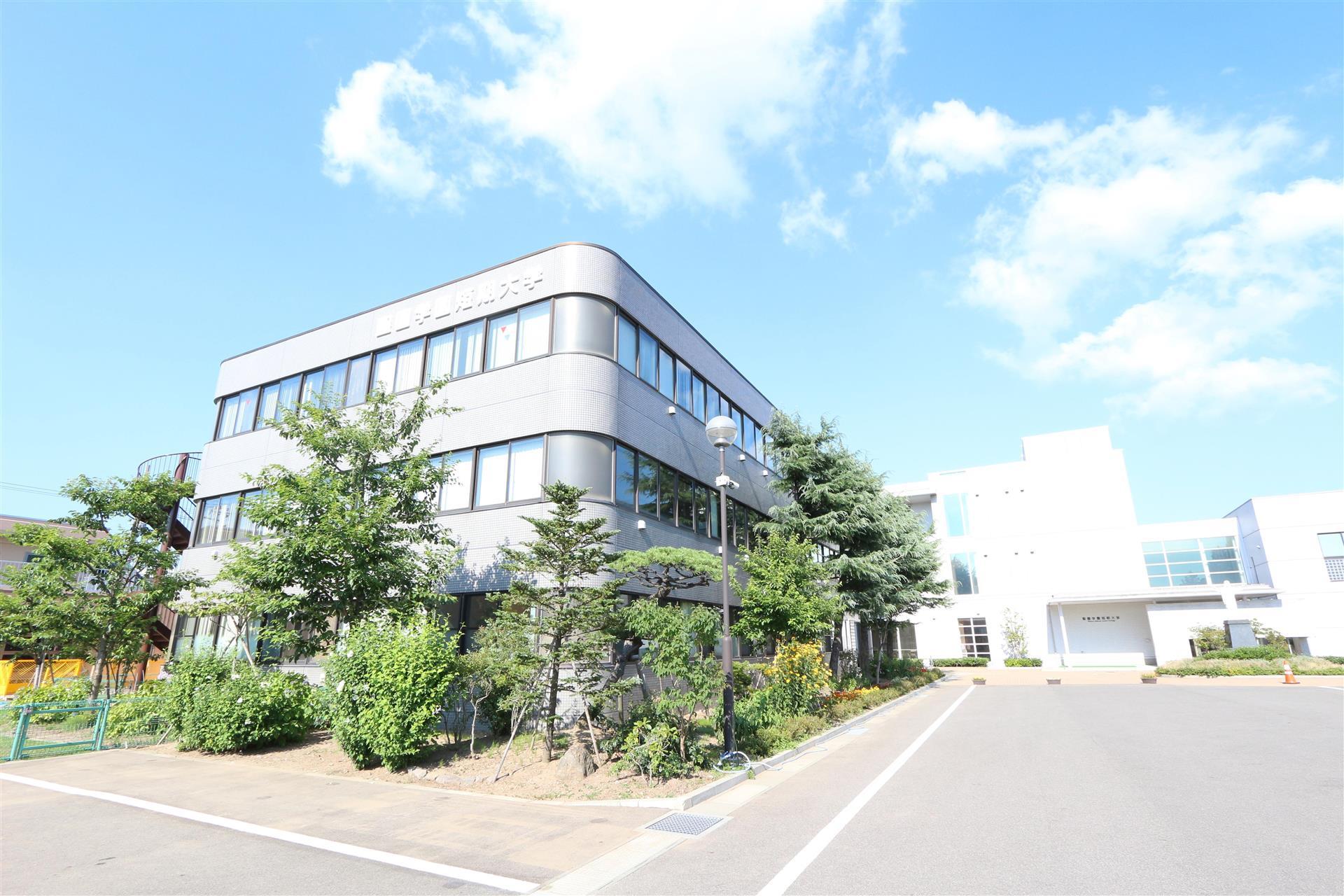 大学・短大　聖園学園短期大学（大学・短大）まで100m