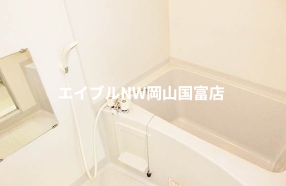 バス・シャワールーム　同タイプのイメージ写真になります。