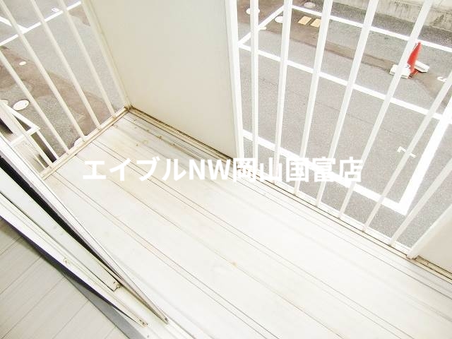 バルコニー　同タイプのイメージ写真になります。
