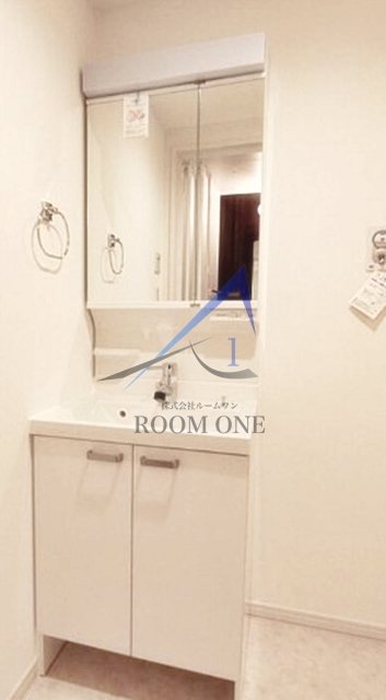 洗面設備　独立洗面台です。