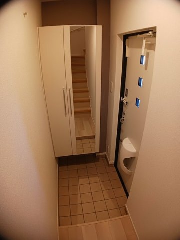 玄関　落ち着いた玄関です