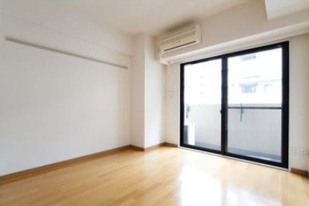 居室・リビング　同タイプのお写真です