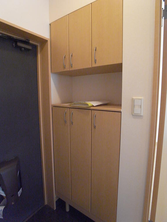 玄関　シューズボックス付で、玄関もすっきり。