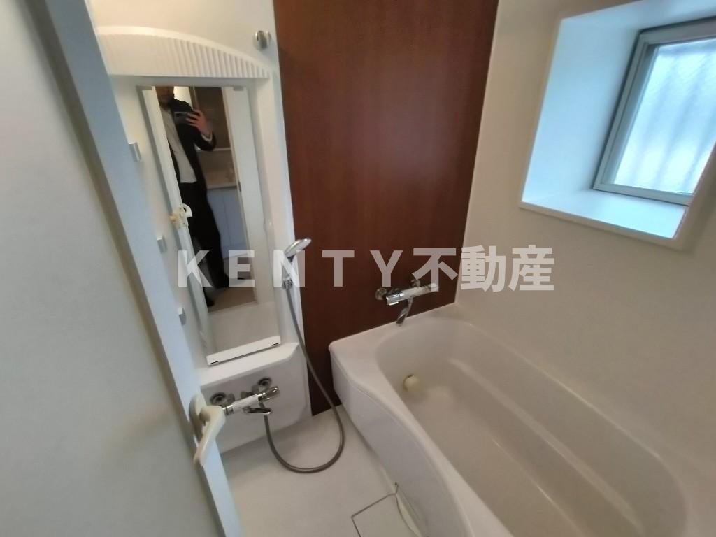 バス・シャワールーム　お風呂です