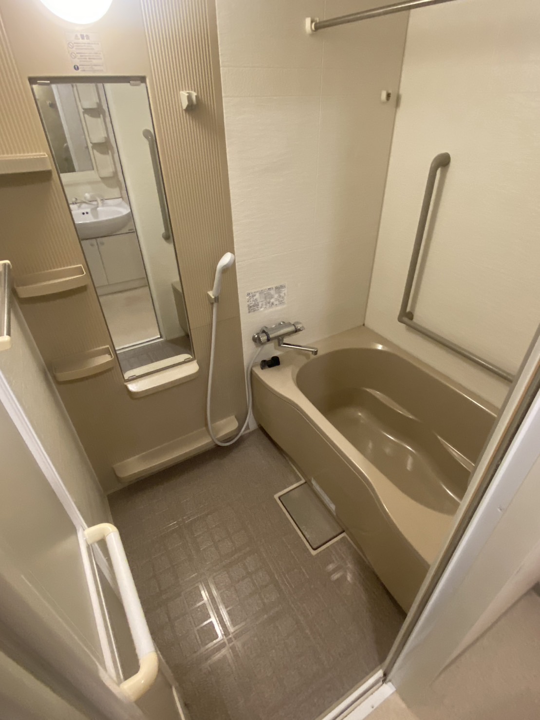 バス・シャワールーム　他号室です。参考にご覧ください。