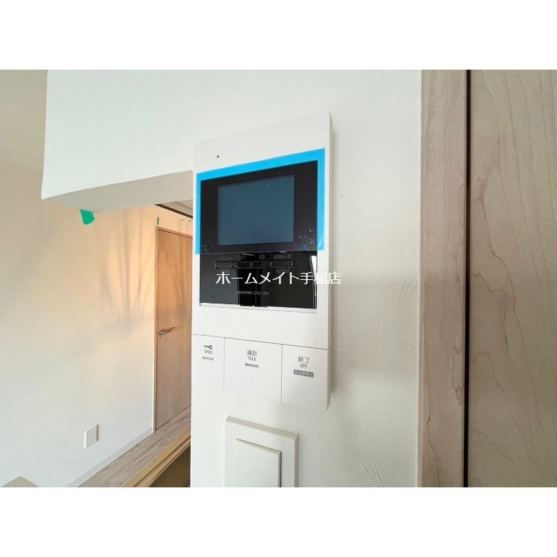 セキュリティ　モニター付きインターホンで安心です♪