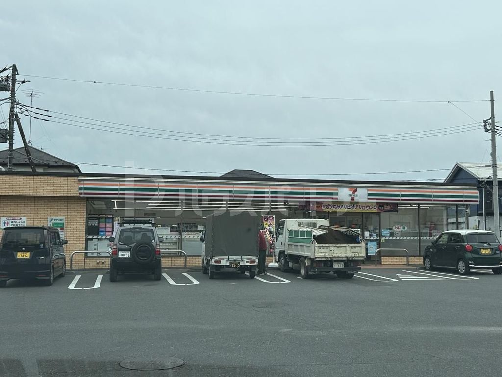 コンビニ　セブンイレブンさいたま西遊馬店（コンビニ）まで210m