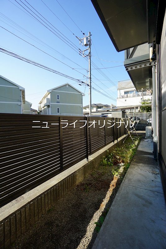 バルコニー　南向きのテラスは日当り良好