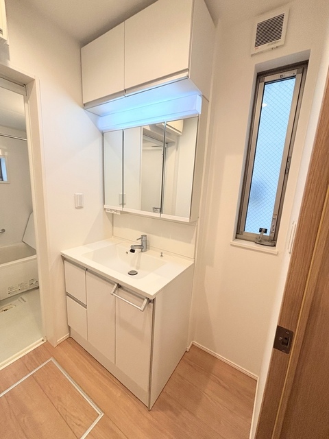 洗面設備　独立洗面化粧台