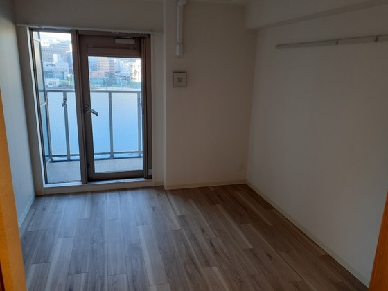 居室・リビング　※別号室の写真です。