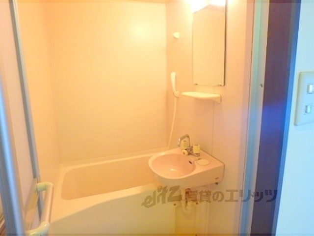 バス・シャワールーム　バス