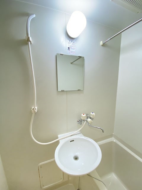 洗面設備　忙しい朝には欠かせない洗面所です