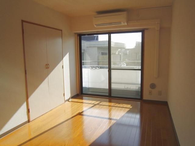 居室・リビング　★日当たり良好★