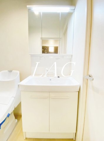 洗面設備　独立洗面台です。