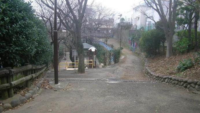 公園　たぬき山公園（公園）まで529m