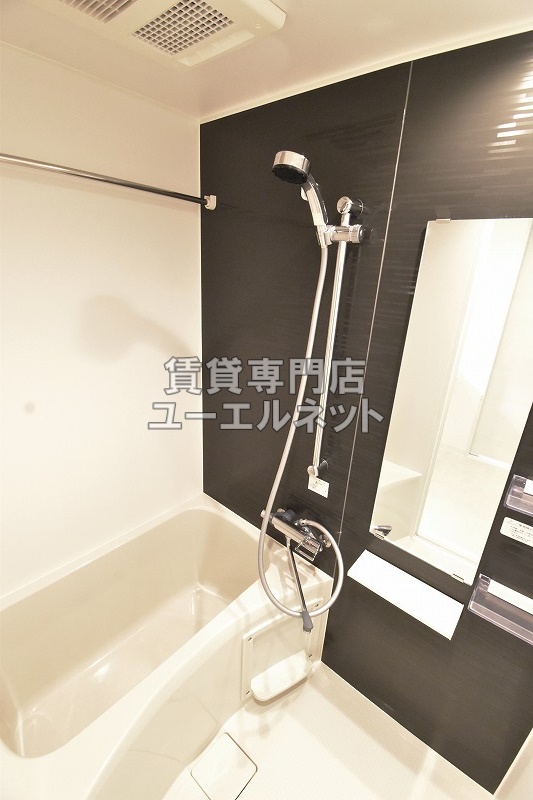 バス・シャワールーム　浴室
