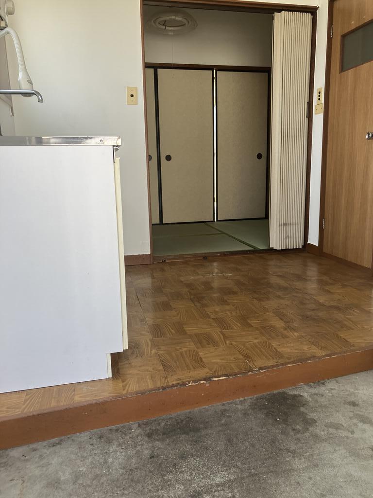 メゾン山下の玄関写真