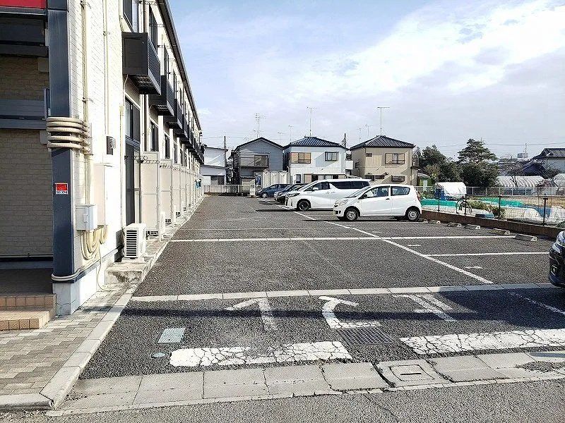 駐車場　敷地内駐車場あり★要・空き確認