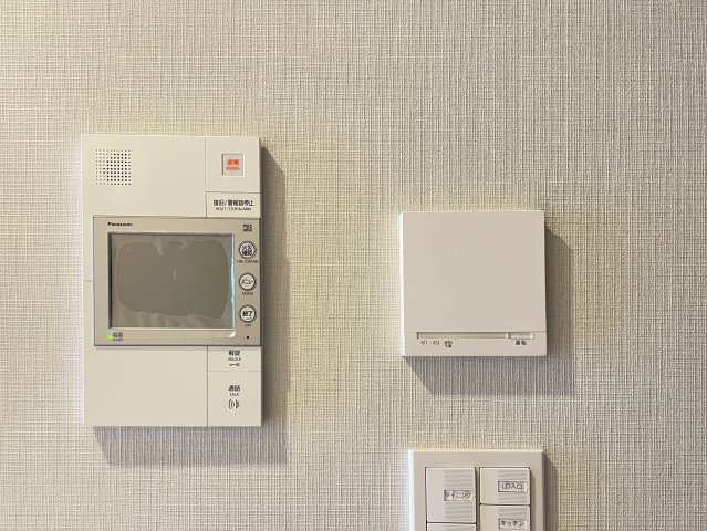セキュリティ　モニター付インターホン