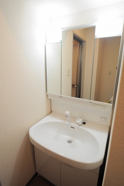 洗面設備　※別部屋参考写真