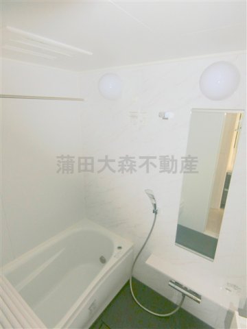 バス・シャワールーム　追焚+浴室乾燥機付きのお風呂　バスルーム