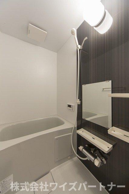 バス・シャワールーム　※別号室の為、現況優先