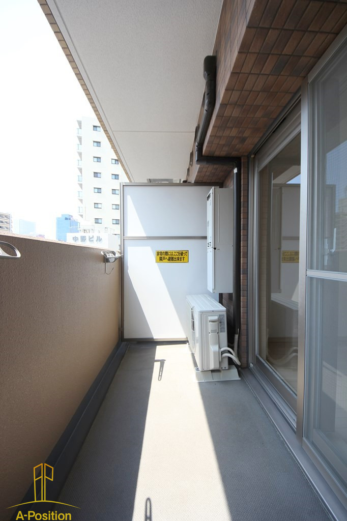 バルコニー　プレサンス梅田EAST