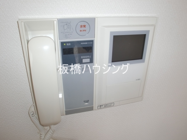 セキュリティ　TVモニター付きインターホン