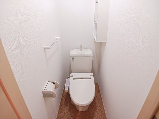 トイレ　シンプルで使いやすいトイレです