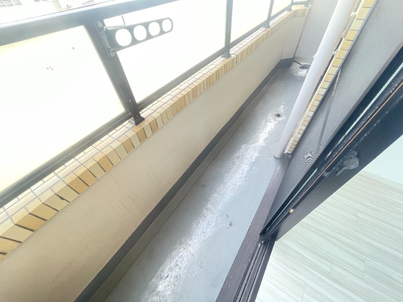 バルコニー　広いバルコニーは沢山干せますね