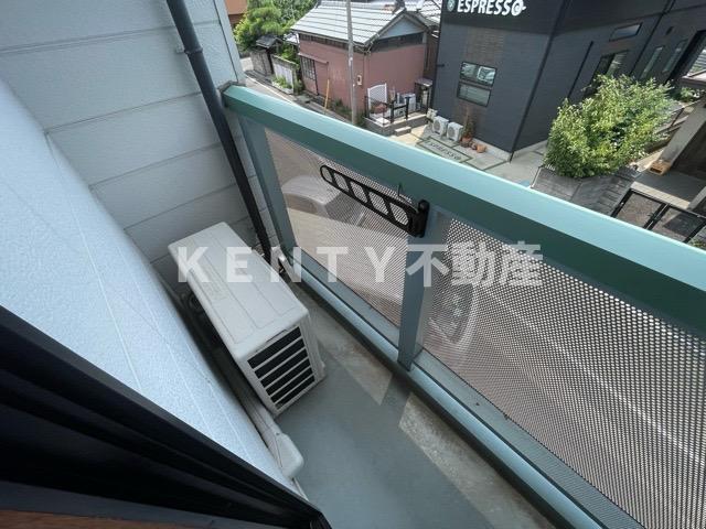 バルコニー　開放的で明るい空間を演出してくれるバルコニーです