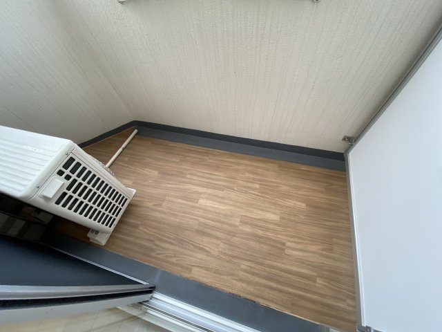 バルコニー　★ ★ 口コミ２００件以上　評価４.９のお店 ★ ★