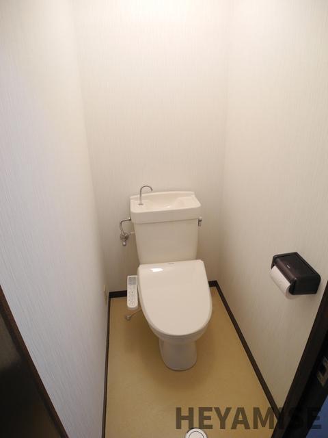 トイレ　※同間取りの別の階のお部屋の写真です※