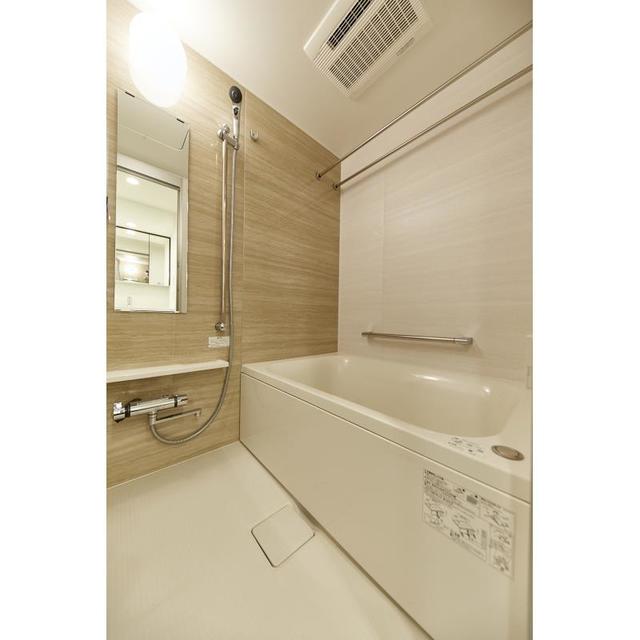 バス・シャワールーム　※写真は同タイプ住戸です。