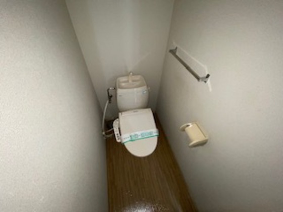 トイレ　※別部屋の写真です