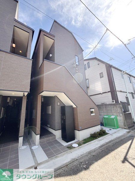 建物外観　エントランス