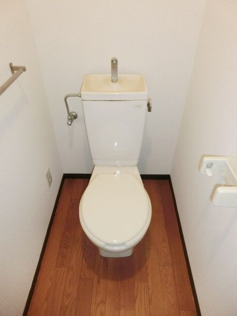 トイレ　清潔感のあるトイレです。